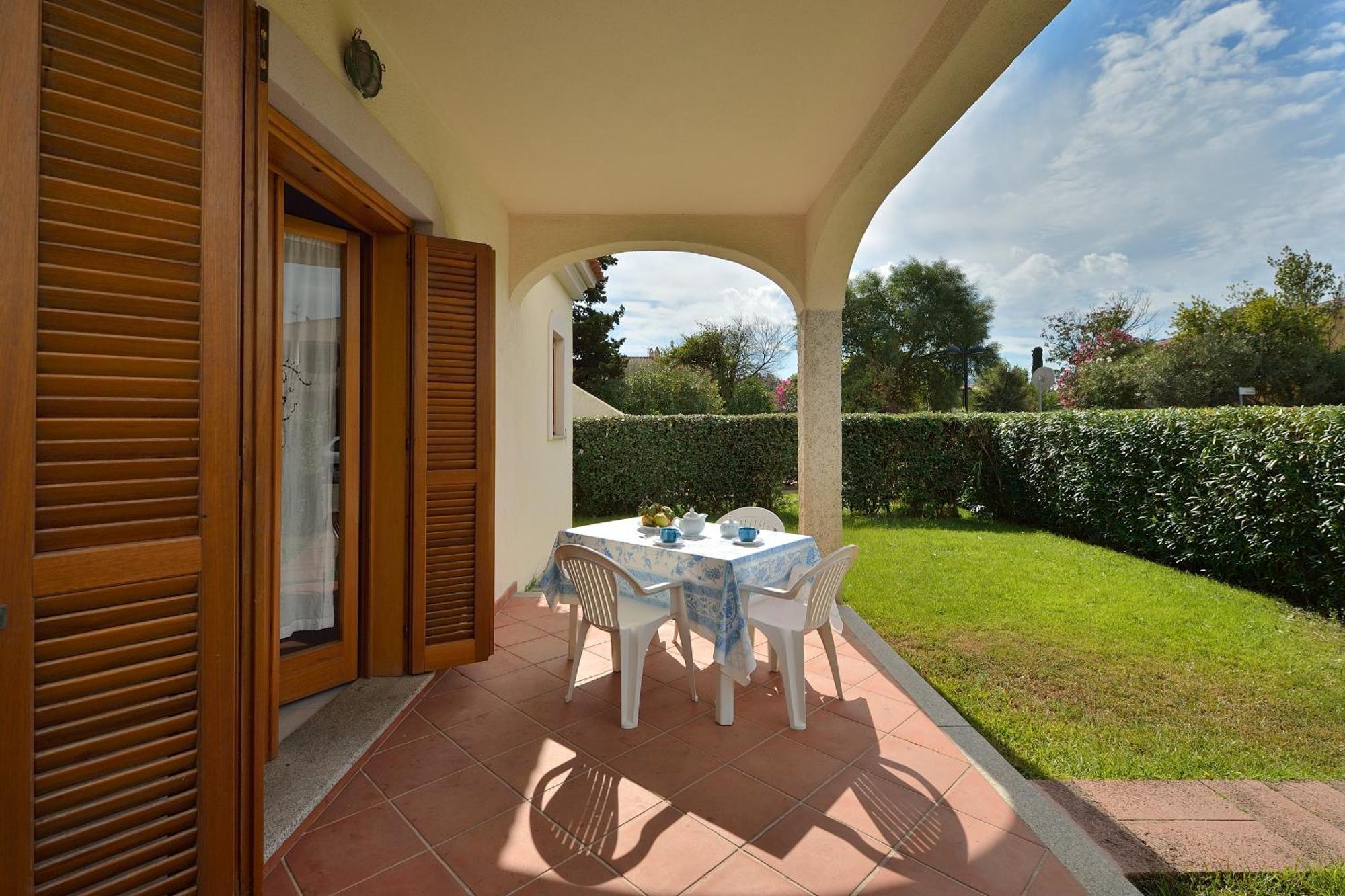 Residence Le Canne San Teodoro  Exterior photo