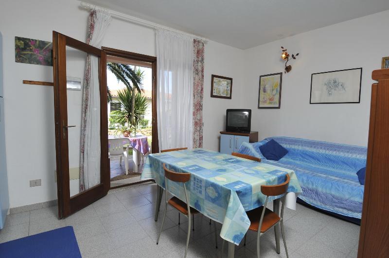 Residence Le Canne San Teodoro  Exterior photo